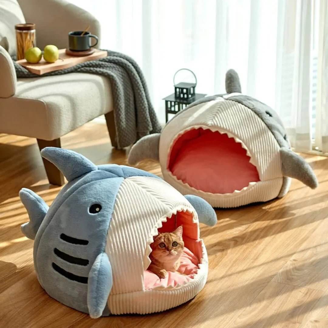 Luxury Warm pet Beds Cartoon Shark Pet Cave Beds Sweet Kittens