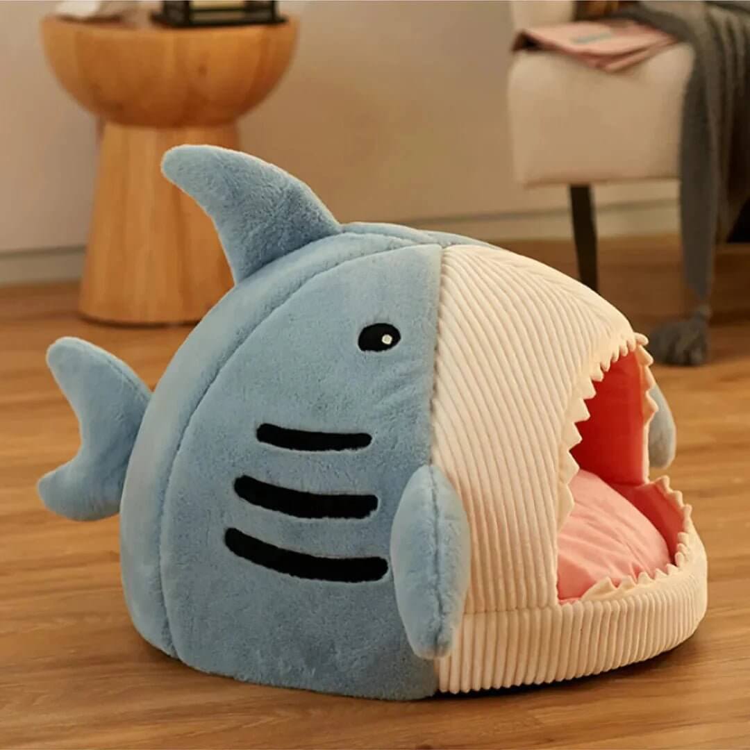 Luxury Warm pet Beds Cartoon Shark Pet Cave Beds Sweet Kittens