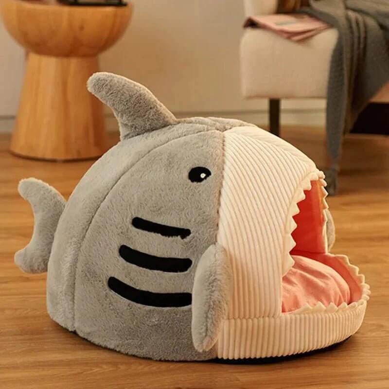 Luxury Warm pet Beds Cartoon Shark Pet Cave Beds Sweet Kittens